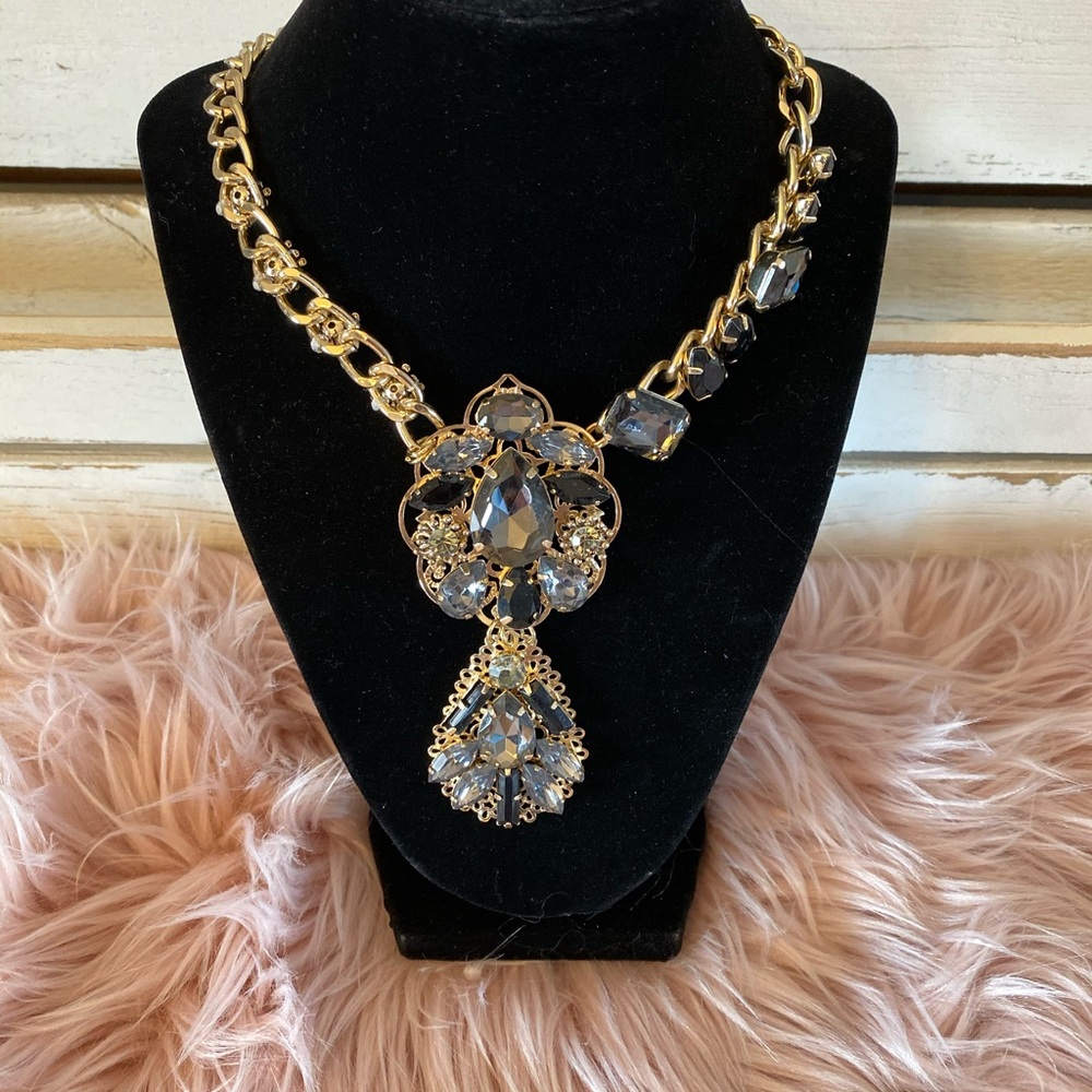 Beautiful Statement Necklace ✨